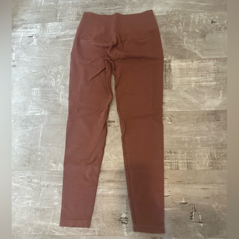 Alphalete Amplify Rose Leggings in size USWXL